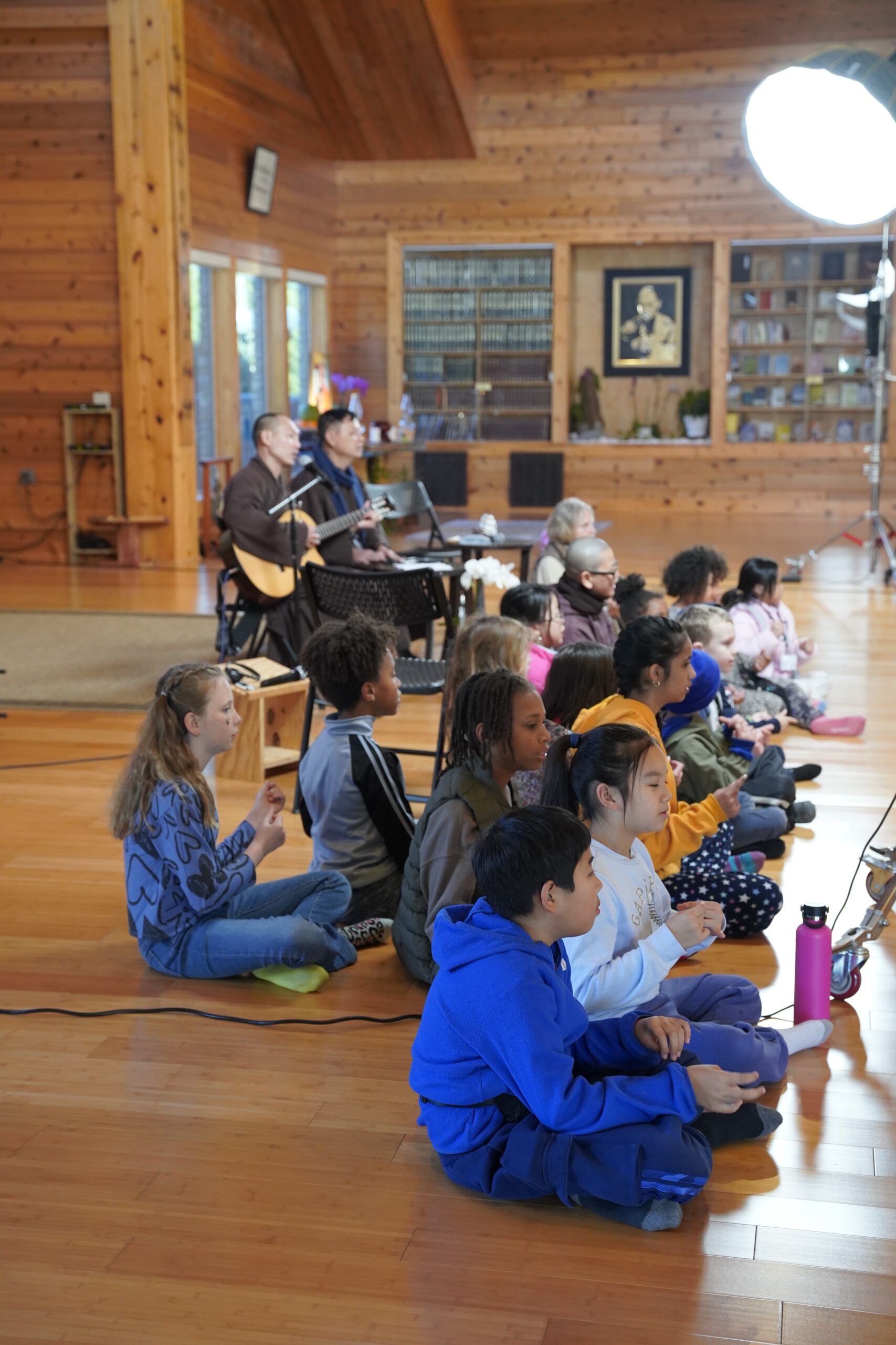 kids singing hr
